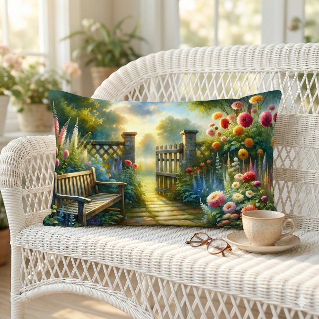 Solbelyst trädgårdsväg grind scen lumbarkudde (Sunlit Garden Pathway Gate Scene Lumbar Pillow Mockup A)