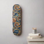Solblått Guld Celestial Paisley Mönster Monogram Mini Skateboard Bräda 18,5 Cm<br><div class="desc">Vi presenterar det fantastiska Celestial Paisley mönster, med vita stjärnor och stressade accents från guld för att anpassa dig med ditt monogram! Riken färg av marinblått, bränd orange, teal och guld kom tillsammans på ett utmärkt sätt i detta unika tryckeri, ge det en vintage som känner sig verkligt enad. Skapat...</div>