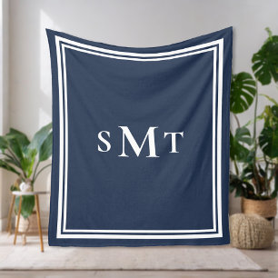 Solblått och vitt 3 Brev Monogram Fleecefilt