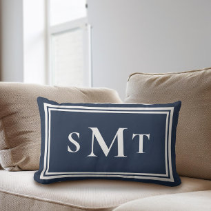 Solblått och vitt 3 Brev Monogram Lumbarkudde