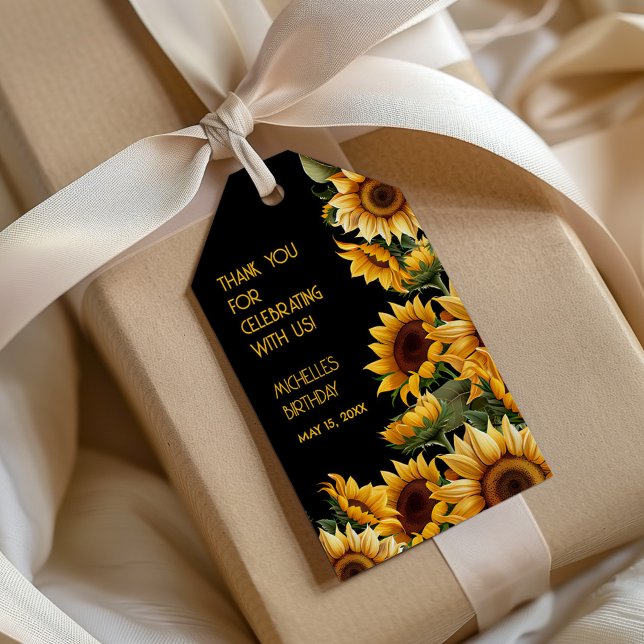 Solblommor Black Rustic Elegant Namn Birthday Presentetikett (Sunflowers on black birthday party gift tag)