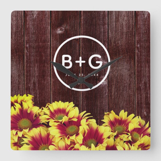 Solblommor från hösten på trästängslet Bröllop Fyrkantig Klocka (Framsida)