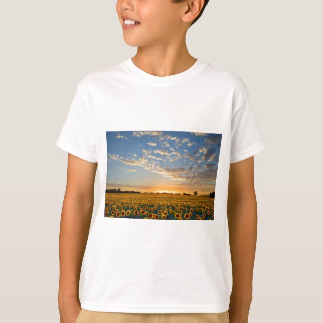 Solblommor i Sunset T-shirt (Framsida)
