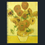 Solblommor i Vas Van Gogh Fine Art Anteckningsbok Med Spiral<br><div class="desc">Fortfarande Life: Vas med femton solblommor, Vincent van Gogh, Arles, augusti 1888. Vas med tolv solrosor är den fjärde versionen av den andra solrosserien av Vincent van Gogh, som målades i Arles under augusti 1888. Olja på arbetsyta, 93 x 73 cm. National Gallery, London. F 454, JH 1562 Vincent Willem...</div>