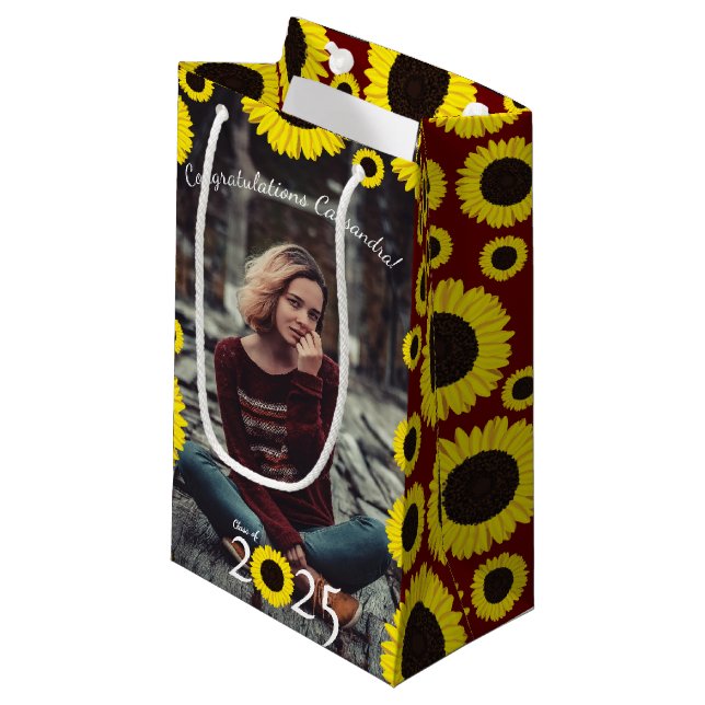 Solblommor Land Studentfest Maroon (Framsidan Vinklad)