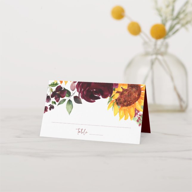 Solblommor och Burgundy Ro Fall Wedding Placeringskort (Framsida)