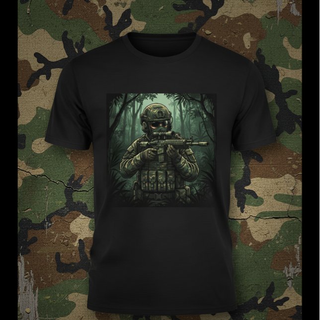Soldat med utrustning i djungeln t shirt (Skapare uppladdad)