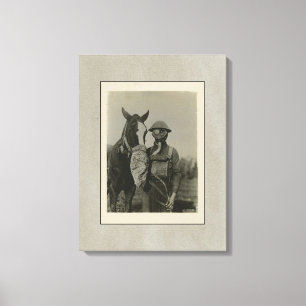 Soldat WW1 och häst med gasmaskar Canvastryck