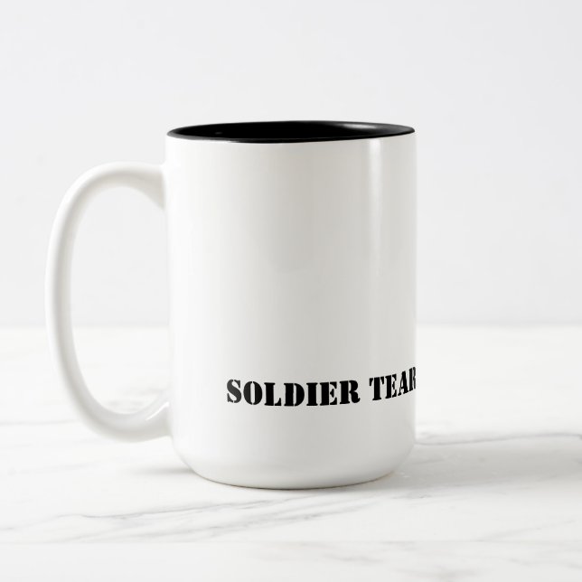 SOLDATEN RIVER kaffemuggen Två-Tonad Mugg (Vänster)