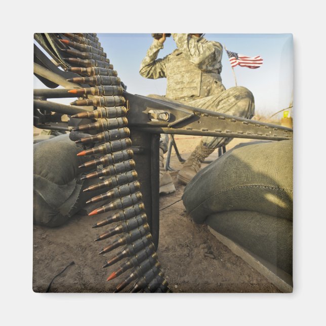 Soldater letar efter fiendens verksamhet magnet (Framsidan)