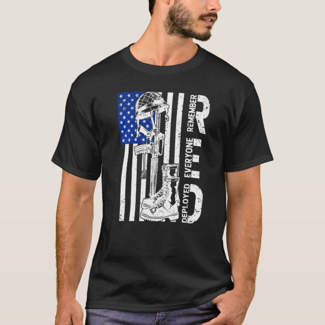 Soldier Red Fredag stöder USA:s Flagga tills de Ko T Shirt (Framsida)