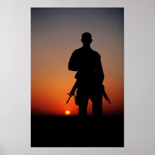 Soldier vid Sunset Poster