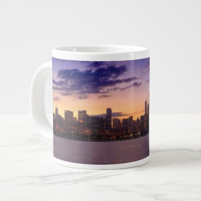 Solen går ner över Chicago-siluetten Jumbo Mugg (Framsida vänster)