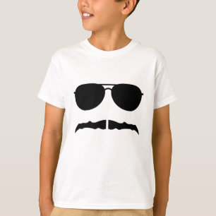 solglasögon och 'stache tröja