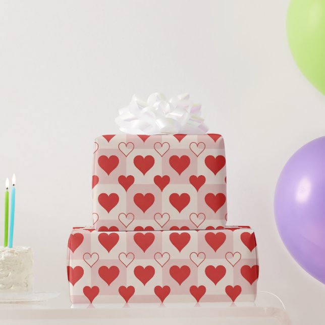 Solid and Outline Hearts Wrapping Paper Presentpapper (Festgåvor)