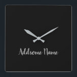 Solid Färg Basic Black Modern Snyggt Fyrkantig Klocka<br><div class="desc">Baspillor. Anpassningsbarnas malldesign. Anpassa med din egen namn,  en underbar gåva till vem som helst,  inklusive dig själv.</div>