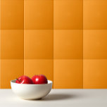 Solid färg-orange Bright Marigold Kakelplatta<br><div class="desc">Solid färg-orange med normal  Bright Marigold-design.</div>