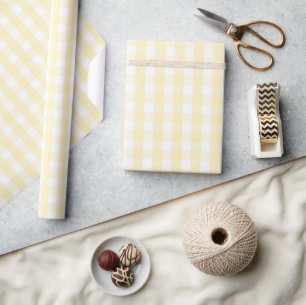 Solig Baby Shower Pastell Gul Rutig Randig Presentpapper