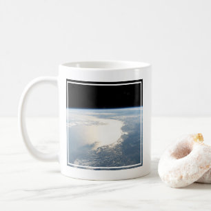 Sollint reflekterar utanför Mexikos Bukt Kaffemugg