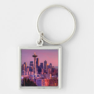 Solnedgång bak Seattle horisont från den Kerry Fyrkantig Silverfärgad Nyckelring