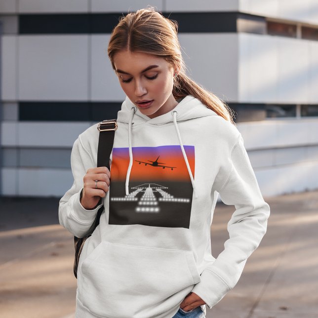 Solnedgång för flygplansinflygning på banan Ljus A T Shirt (Skapare uppladdad)