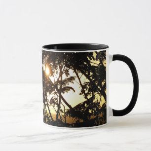 Solnedgång genom Träd I Tropiskt fotografi Mugg