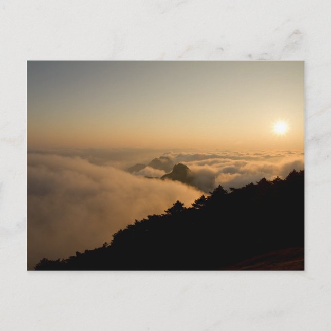 Solnedgång i ett China Huang-berg Vykort (Framsida)