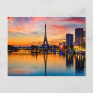 Solnedgång i Paris, Frankrike. Eiffel Torn om Sein Vykort
