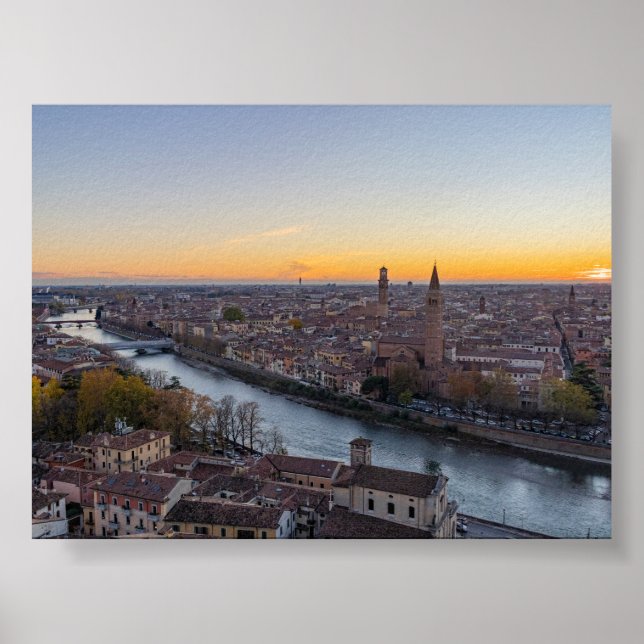 Solnedgång i Verona Poster (Framsidan)