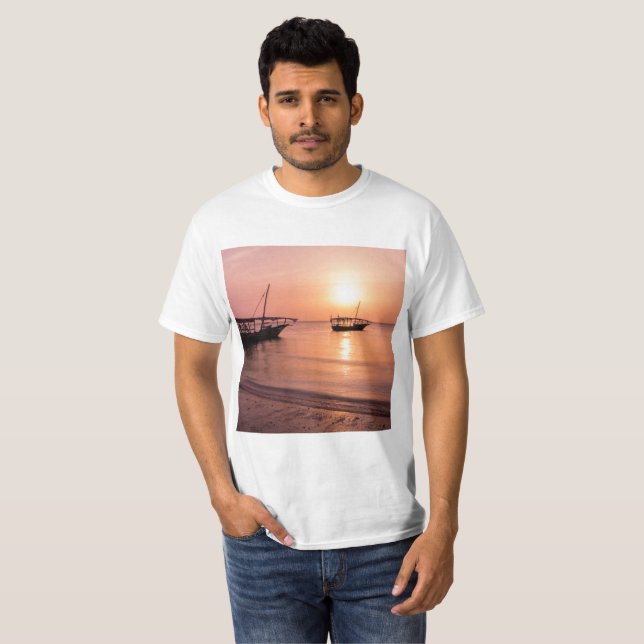 Solnedgång i Zanzibar T Shirt (Hel framsida)