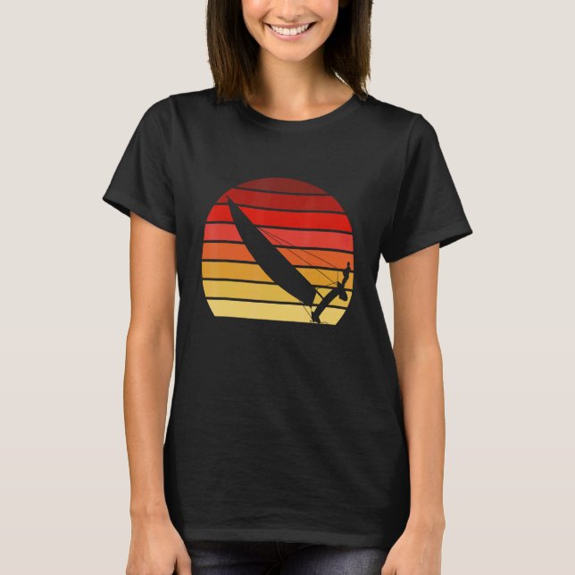 Solnedgång Katamaran Segling T Shirt (Framsida)