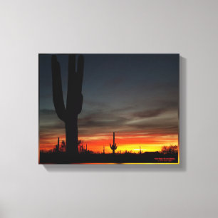 Solnedgång med stor saguaro cactus i Arizona-öknen Canvastryck