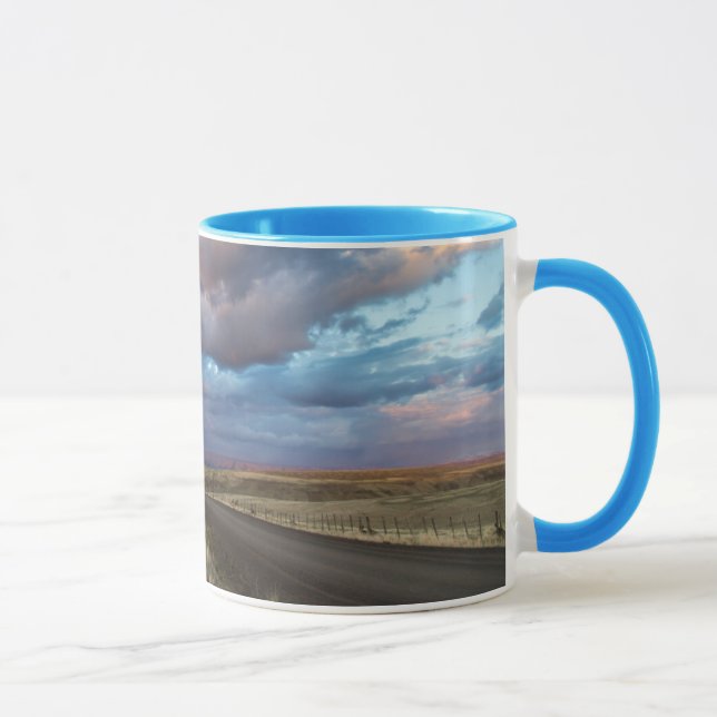Solnedgång Moln över grus Zumwalt Prairie Road Mugg (Höger)