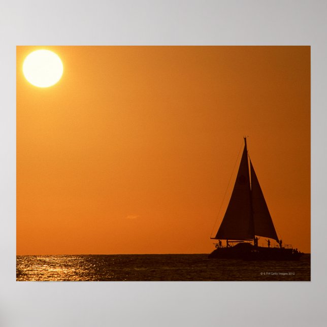 Solnedgång och yacht poster (Framsidan)