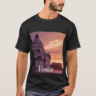 Solnedgång över Basilica i Venedig T Shirt