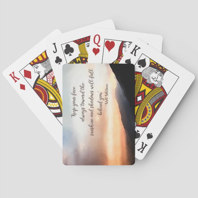 Solnedgång över bergen som leker kort spel kort (Baksidan)