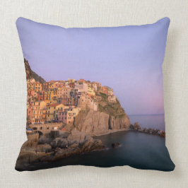 Solnedgång över den Manarola byn i Cinque Terre Kudde