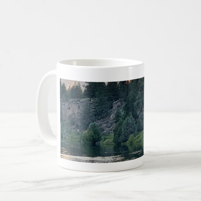 Solnedgång över en flod kaffemugg (Framsida vänster)