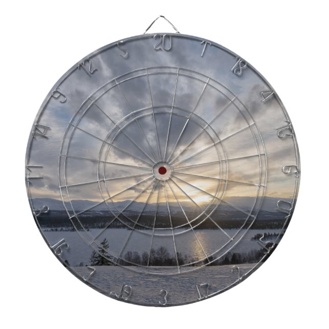 Solnedgång över fryst sjö darttavla (Framsidan)