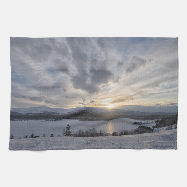Solnedgång över fryst sjö kökshandduk (Horisontell)