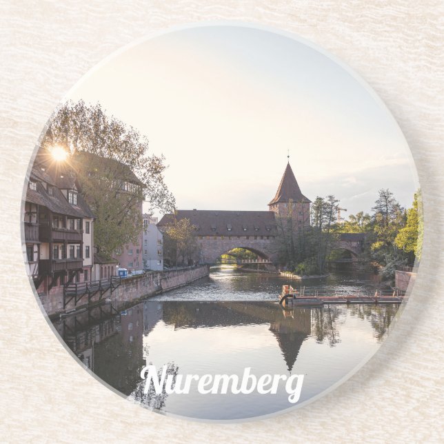 Solnedgång över gammal medeltida bro i Nürnberg Underlägg (Framsidan)