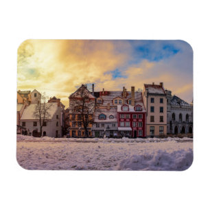 Solnedgång över gatan i Riga Magnet