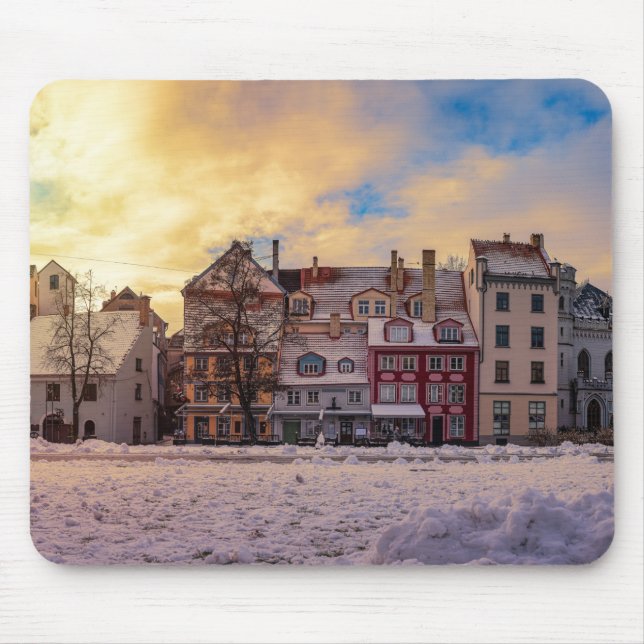 Solnedgång över gatan i Riga Musmatta (Framsidan)