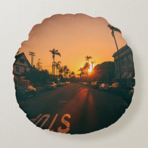 Solnedgång över horisonten rund kudde