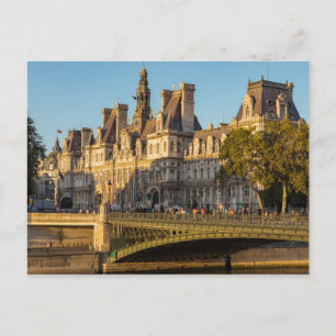Solnedgång över Hotel de Ville i Paris, Frankrike Vykort