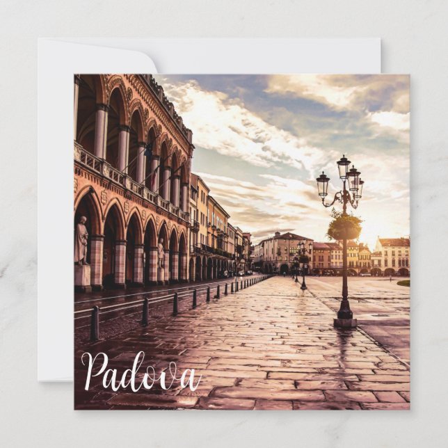 Solnedgång över kvadrat i Padova i Italien (Framsida)