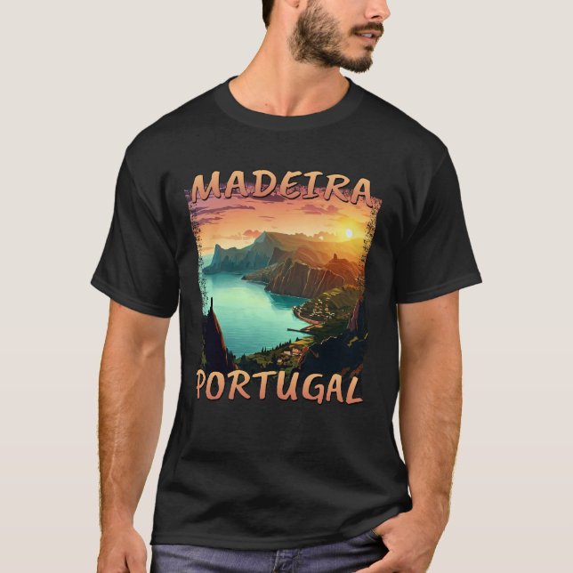 Solnedgång över Madeira, Portugal i grunge stil T Shirt (Framsida)