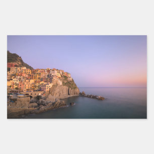 Solnedgång över Manarola-byn i Cinque Terre Rektangulärt Klistermärke