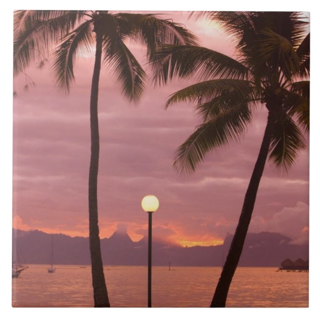 Solnedgång över Moorea från Sofitel Maeva Beach Kakelplatta (Framsidan)