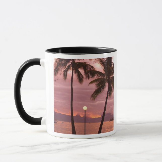 Solnedgång över Moorea från Sofitel Maeva Beach Mugg (Vänster)